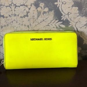 Michael Kors wallet